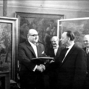 Verleihung der Bronzenen Verdienstplakette der Stadt Darmstadt im Jahr 1960